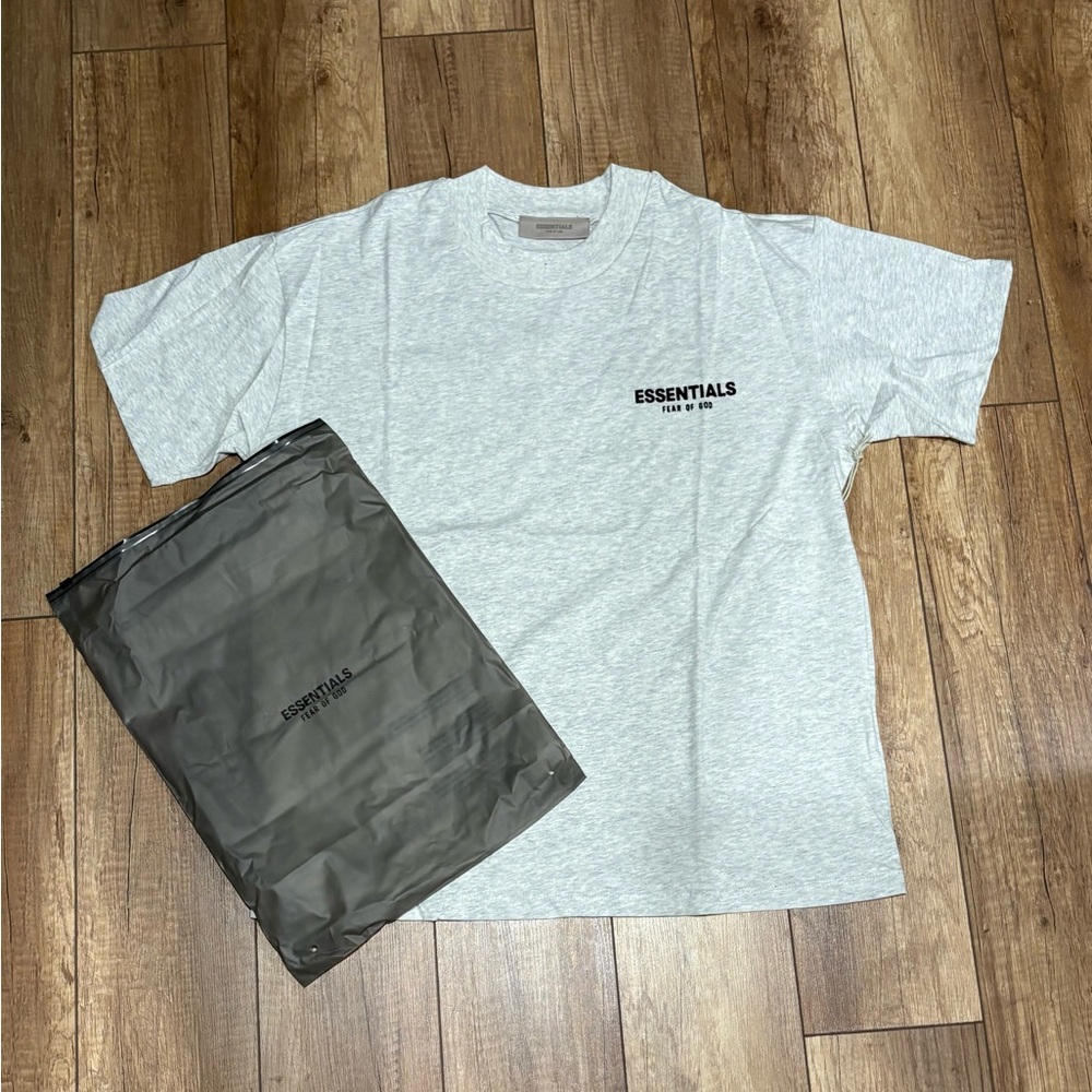 Essentials Fear of God Men’s Light Oatmeal Heather Gray Short Sleeve Logo Tee